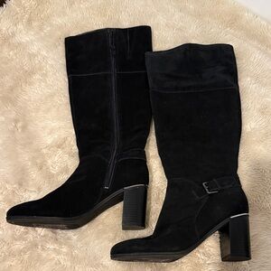 Bandolino Black Suede Heeled Boots